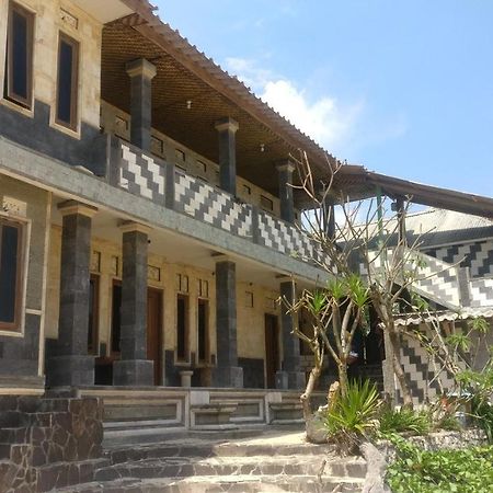 Hotel Kampoeng Drini Brono Exterior foto